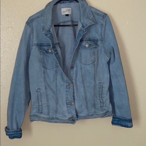 BLUE JEAN JACKET - Picture 2 of 3